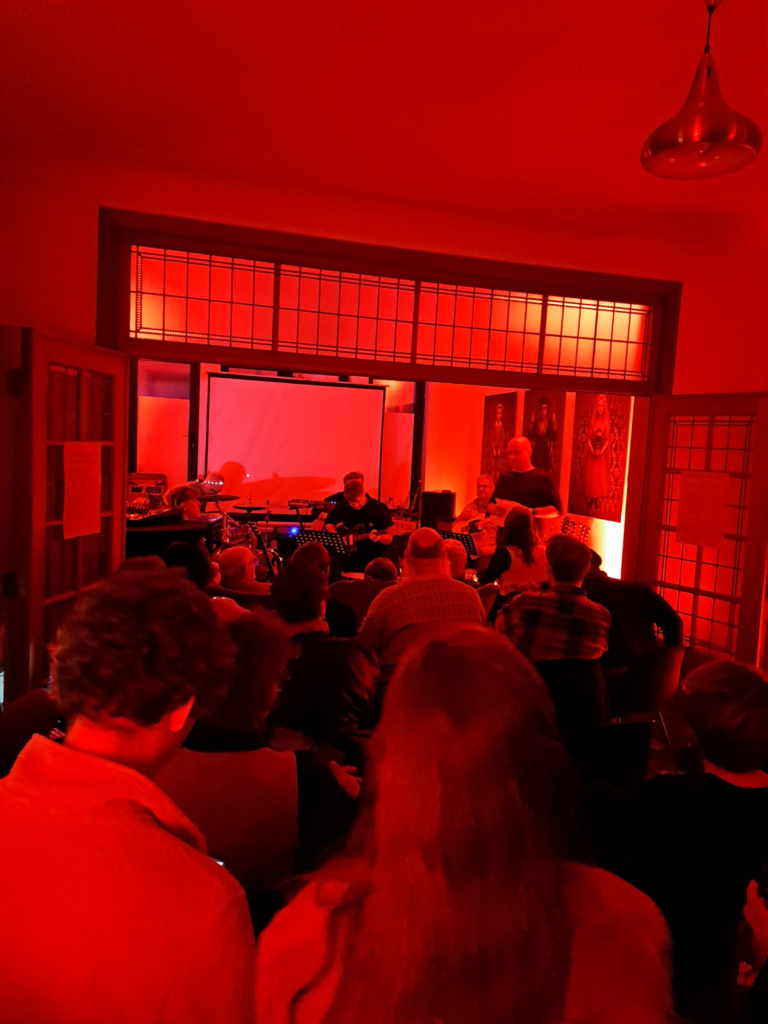 Publiek tijdens De Onderstroom pilot